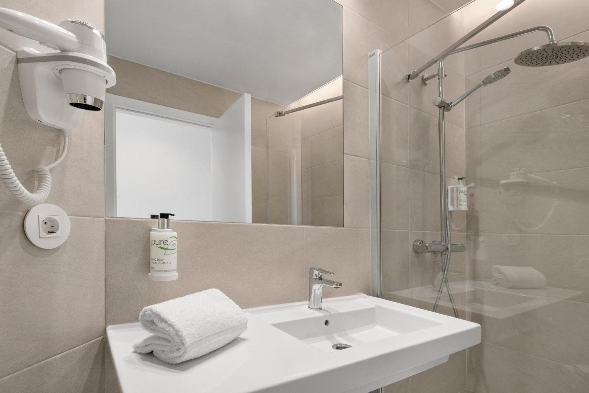 B&B Hotel Benidorm Финестрат Экстерьер фото